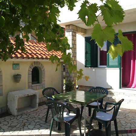 Apartment Roglic Ραμπ Εξωτερικό φωτογραφία