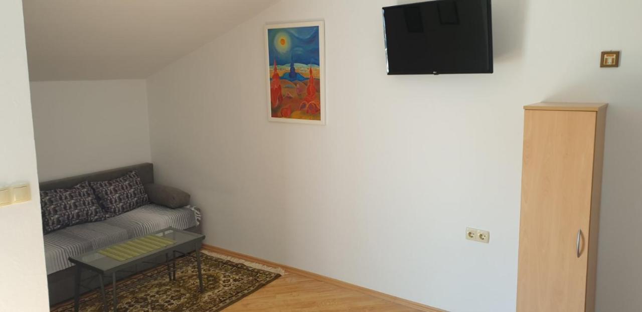 Apartment Roglic Ραμπ Εξωτερικό φωτογραφία