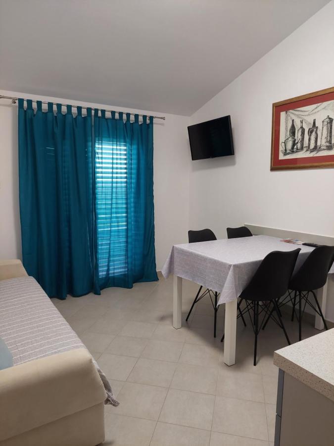 Apartment Roglic Ραμπ Εξωτερικό φωτογραφία