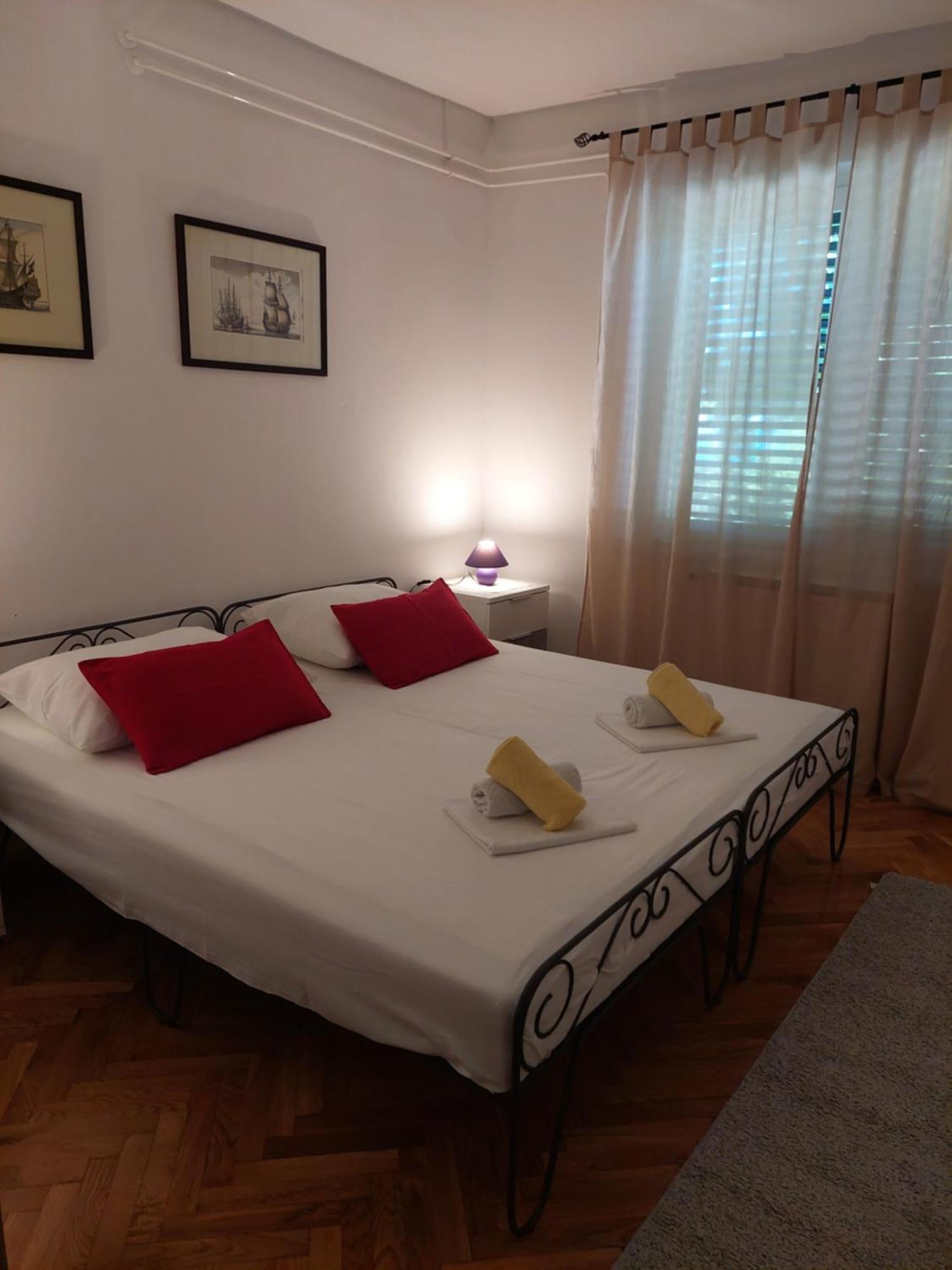 Apartment Roglic Ραμπ Εξωτερικό φωτογραφία